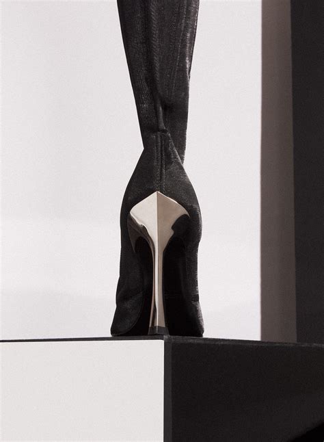 boots mugler